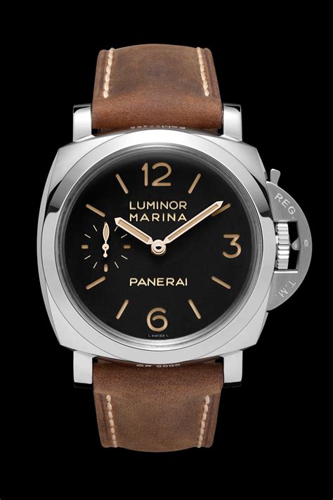 panerai pam 422 review|panerai luminor pam00422.